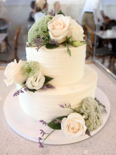 Simple Butterknife Swirl Wedding Cake